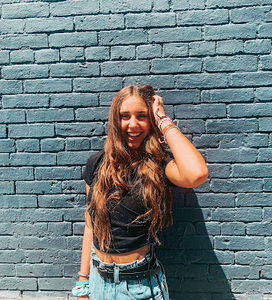 Meet your Posher, Lauryn